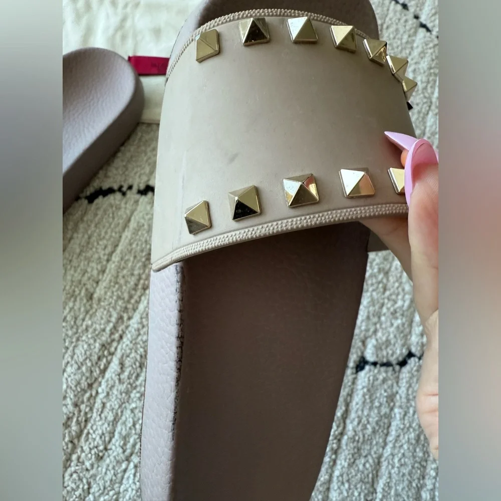 VALENTINO GARAVANI ROCKSTUD RUBBER SLIDES SIZE 37 - Picture 6 of 11